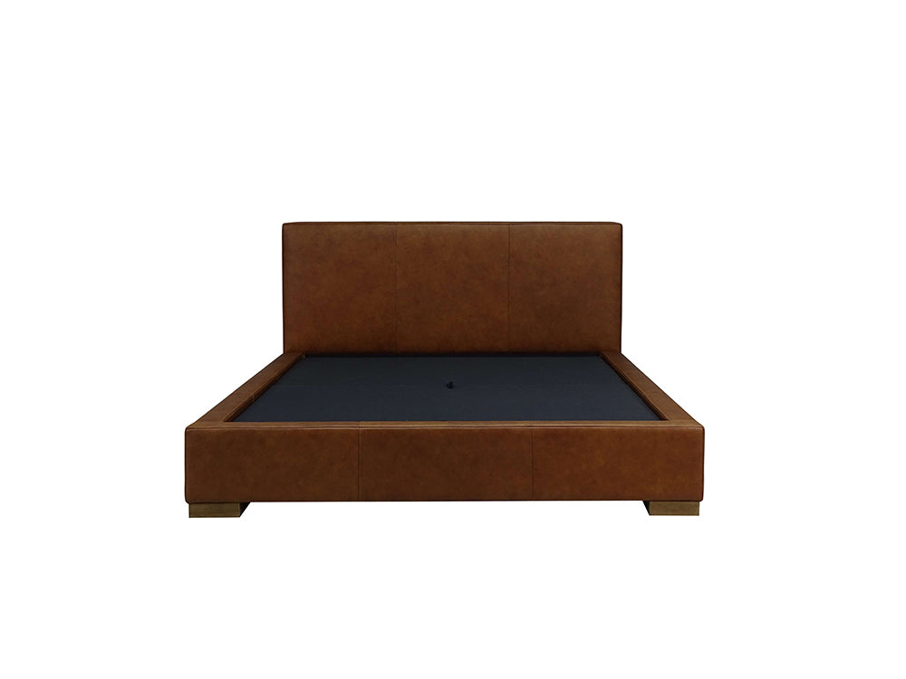 Moderna Bed With 4 Drawers Queen / 4 Drawers / Parrot Maple Leather